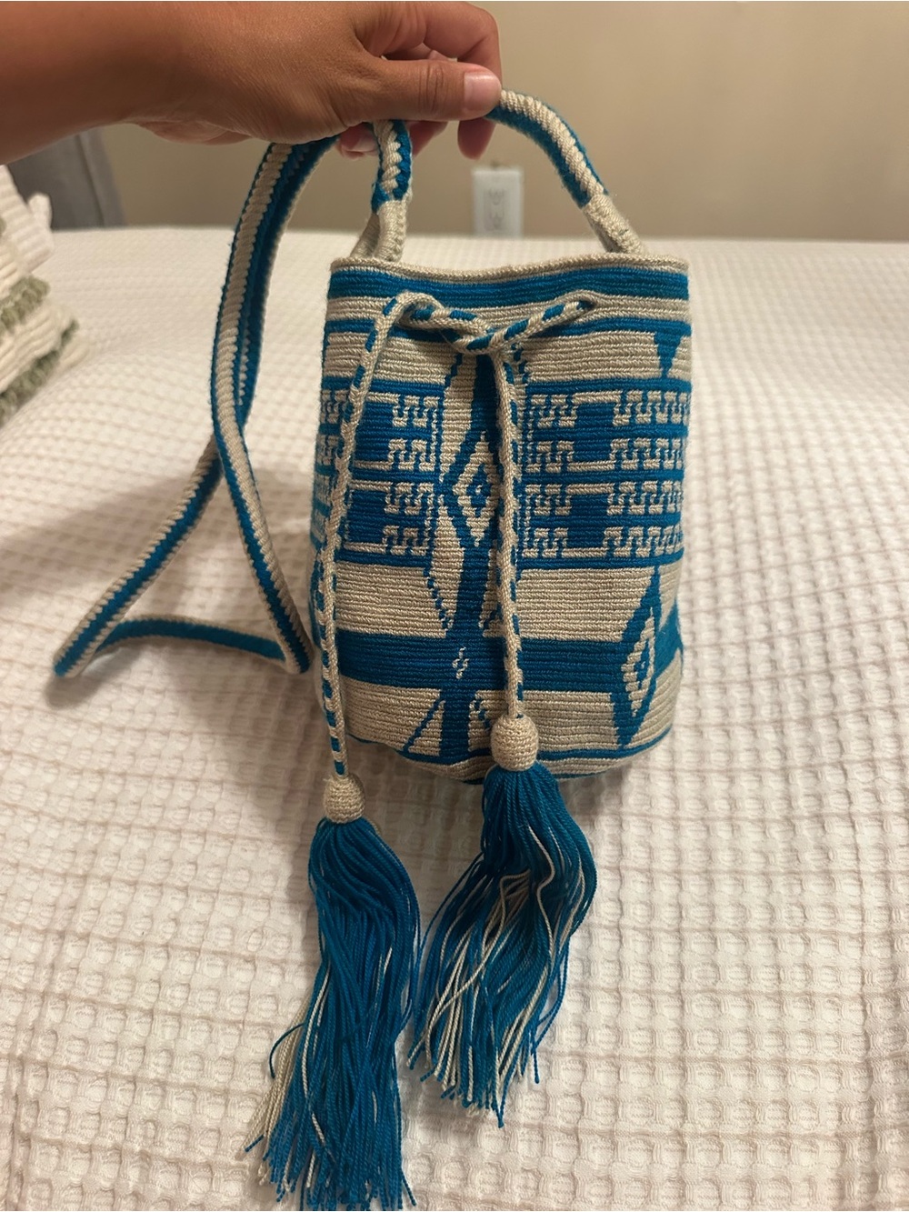 Handwoven Wayuu Mochila Blue & Cream Bucket Crossbody Bag